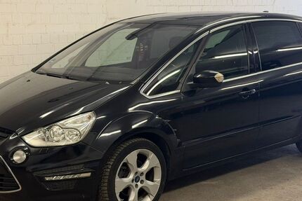 Ford S-Max 199.800 km 5.500 &euro; Düsseldorf 40468
