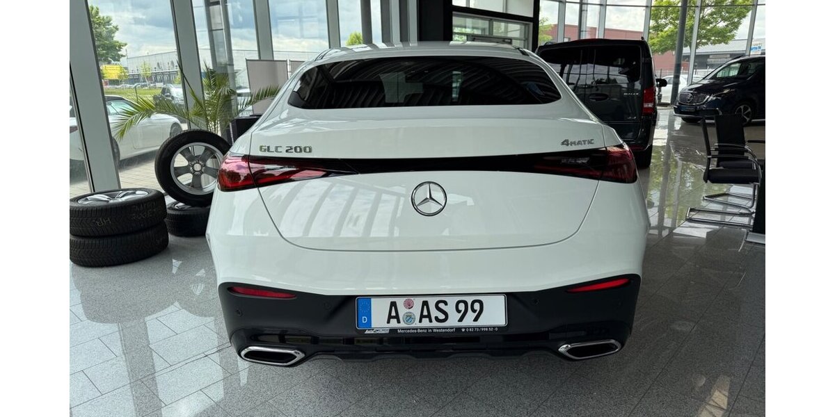 Mercedes-Benz GLC 200 4Matic AMG Line AMG+MBUX+BURM+NIGHT+LED 5.000 km 75.990 &euro; Westendorf 86707
