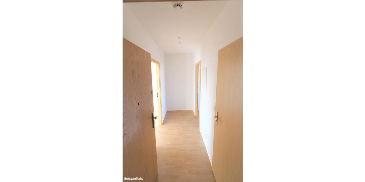 Etagenwohnung Saalfeld (Saale) - 2 Zimmer, 47 m&sup2;, 265&euro; | Angebot:25376307