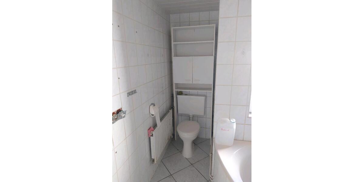 Doppelhaushälfte Ruhla - 7 Zimmer, 100 m&sup2;, 300&euro; | Angebot:27624830