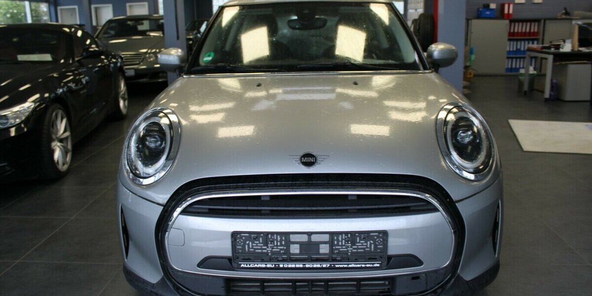 Mini Cooper Essential Trim - 8-Fach - 50.289 km 17.980 &euro; Euskirchen 53881