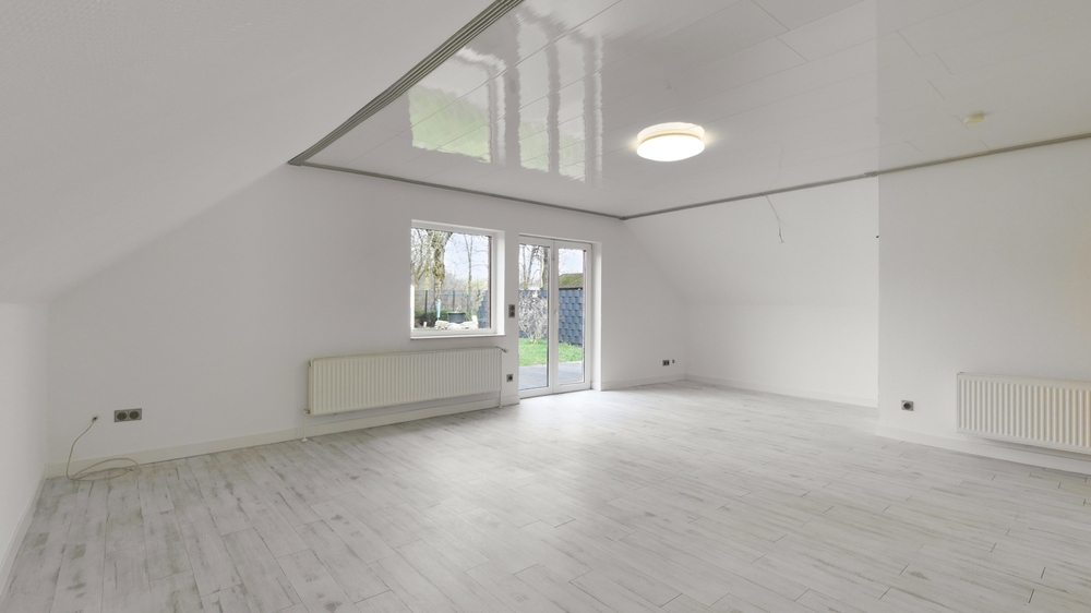 Leerstehendes, gemütliches Fehnhaus, Kanallage, nahe dem Badesee! - Einfamilienhaus Papenburg | Angebot:26006197