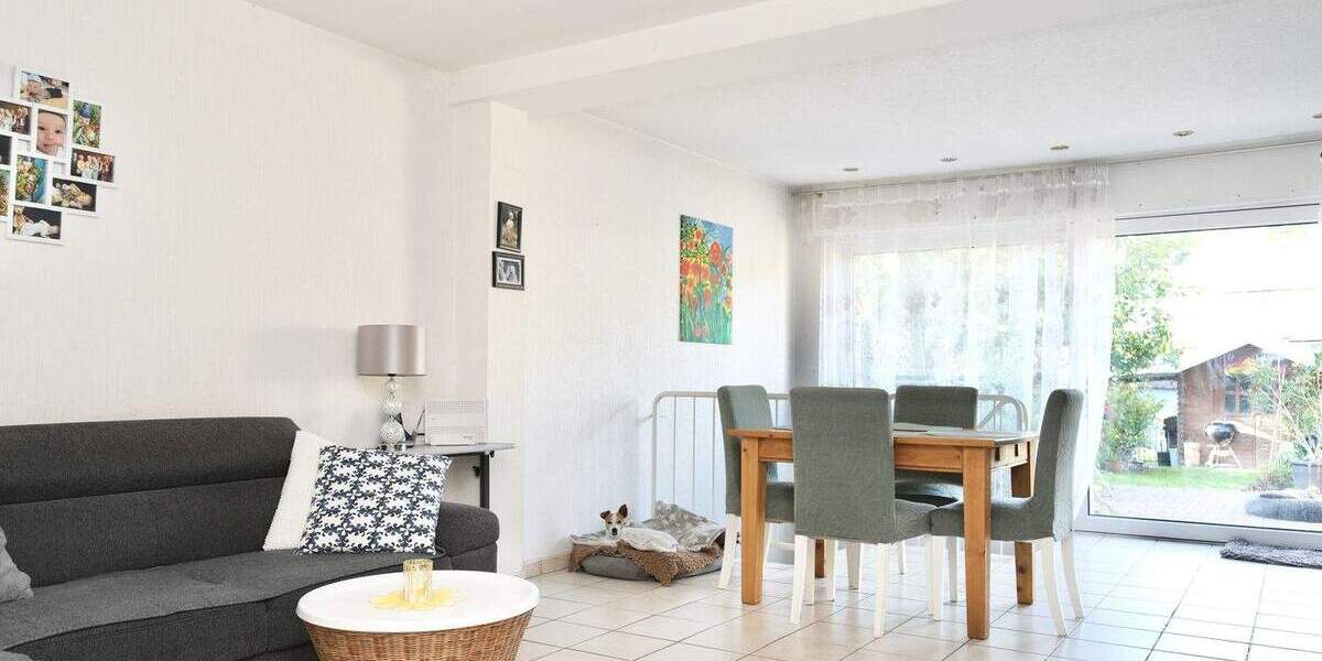 Reihenmittelhaus Neuss Gnadental - 5 Zimmer, 79 m&sup2;, 349.000&euro; | Angebot:24825870