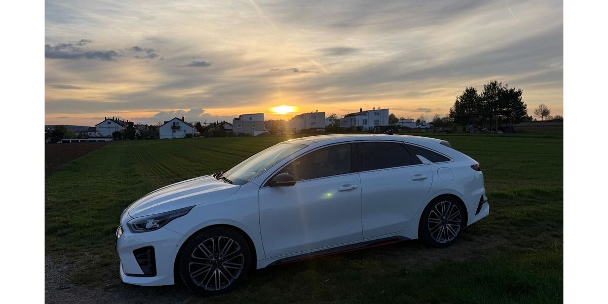 Kia pro ceed / ProCeed 127.000 km 16.500 &euro; Renningen 71272