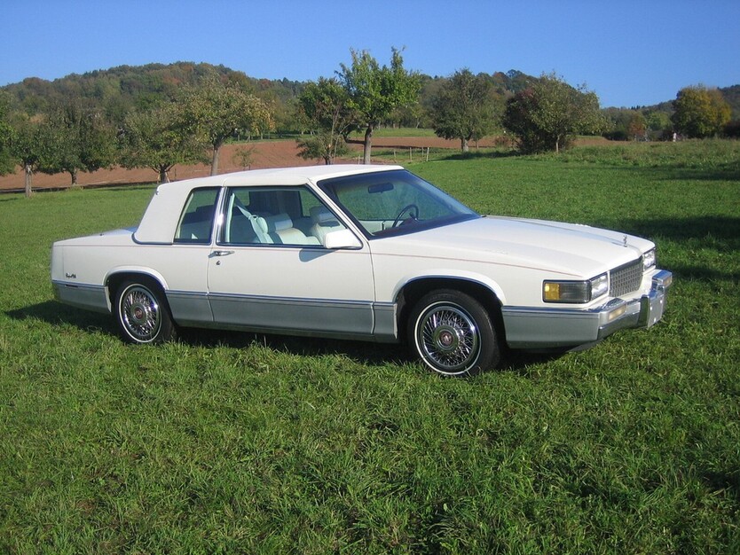 Cadillac Coupe de Ville 389.100 km 3.333 € Linsengericht 63589