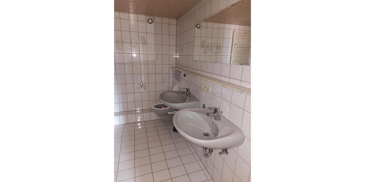 Etagenwohnung Freudenstadt - 3 Zimmer, 81 m&sup2;, 600&euro; | Angebot:26313621