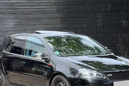 VW Golf 270.000 km 3.000 &euro; Offenbach 63065