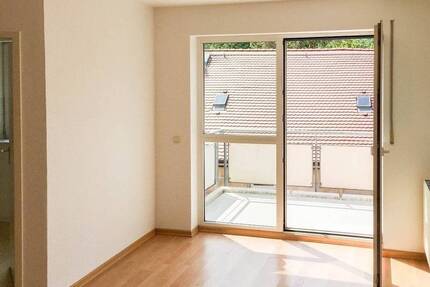 2-Raum-Wohnung mit Balkon in Dresden Kleinzschawitz