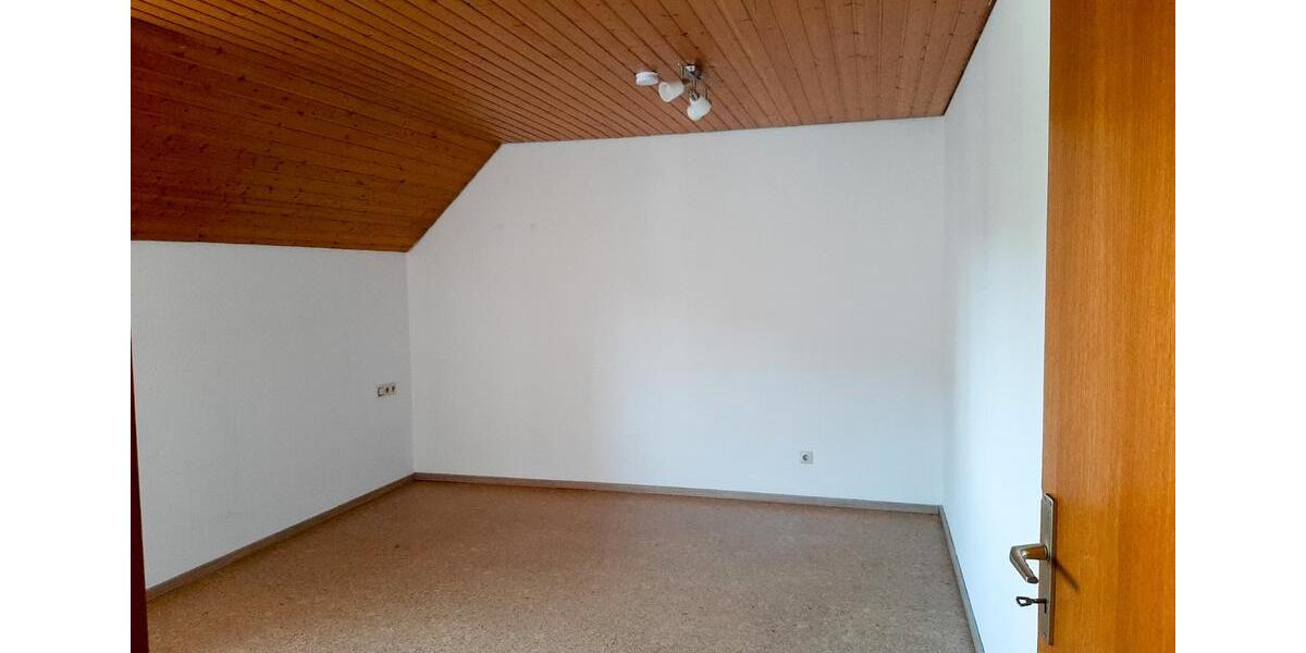 Dachgeschoßwohnung Gaildorf - 2 Zimmer, 70 m&sup2;, 175.000&euro; | Angebot:26984830