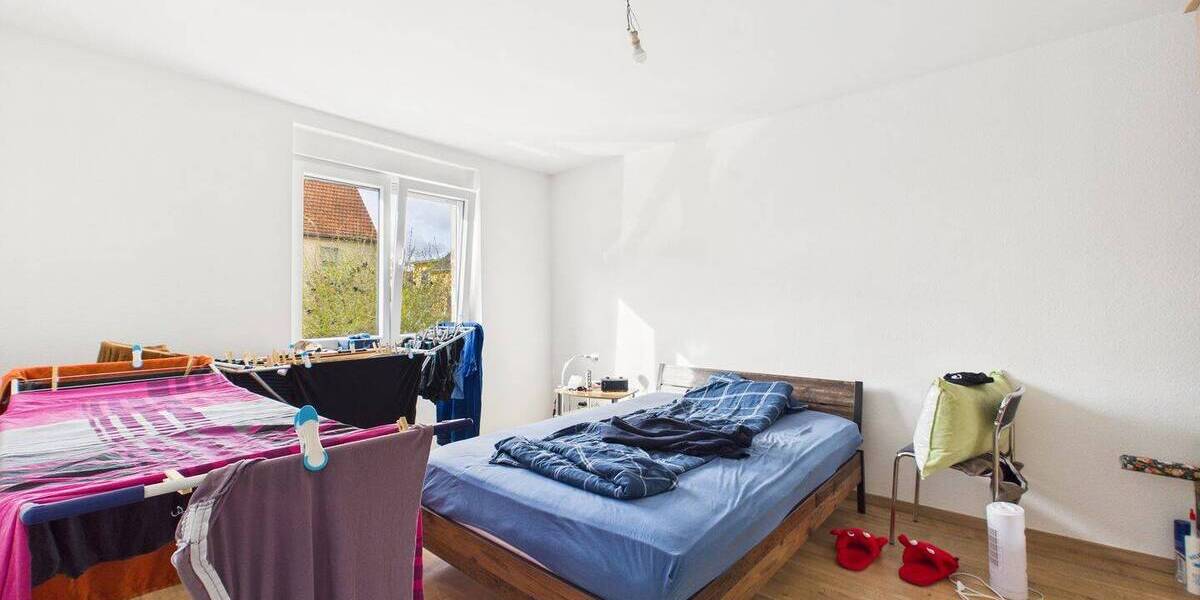 Doppelhaushälfte Gießen Kleinlinden - 7 Zimmer, 178 m&sup2;, 350.000&euro; | Angebot:26119405