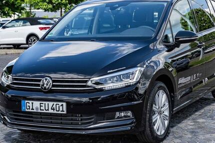 VW Touran 6.000 km 35.895 &euro; Pohlheim 35415