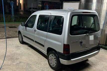 Citroen Berlingo 179.000 km 2.200 € Berlin 10437