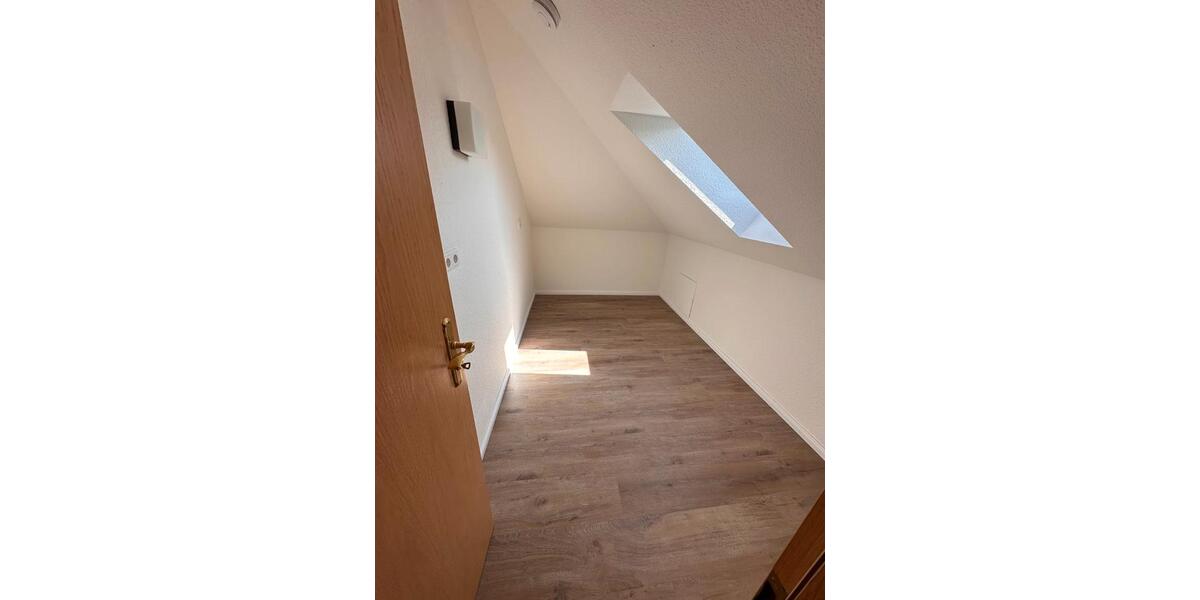 Dachgeschoßwohnung Ennepetal - 1.5 Zimmer, 54 m&sup2;, 540&euro; | Angebot:26366540