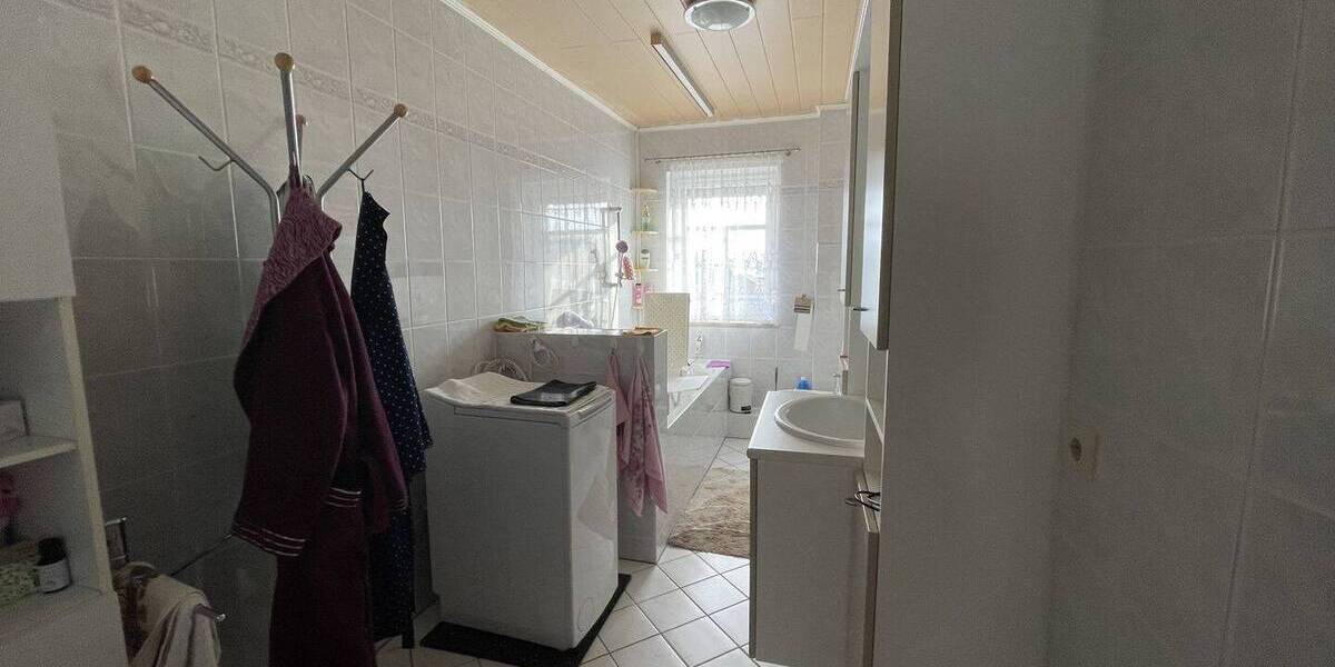 Etagenwohnung Heidenau - 4 Zimmer, 97 m&sup2;, 190.000&euro; | Angebot:25749440