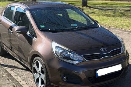 Kia Rio 72.000 km 9.250 &euro; Krefeld 47804