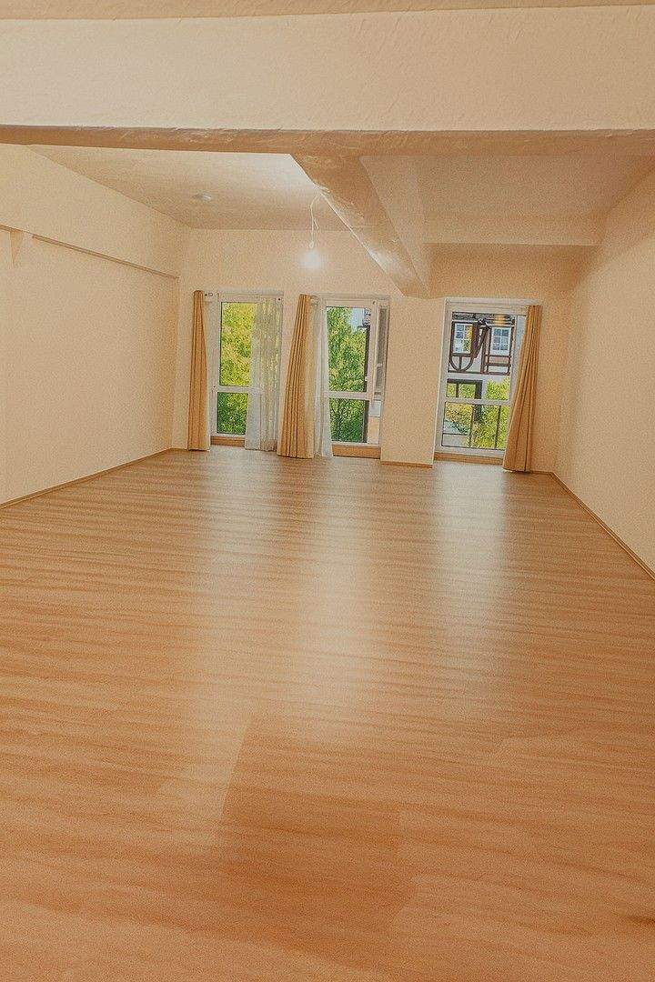 Charmante 1 Zimmer Wohnung direkt in Friedberg mit Aufzug, Küche, Fußbodenheizung 1 zimmer