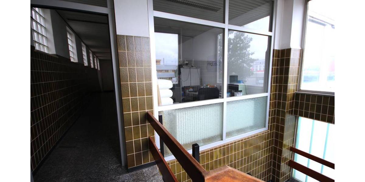 Gewerbeobjekt Landshut Industriegebiet - 2 Zimmer, 286 m&sup2;, 1.500&euro; | Angebot:19335785