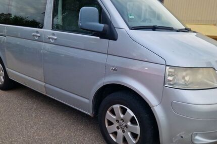 VW T5 Transporter 299.500 km 3.900 &euro; Wendelstein 90530