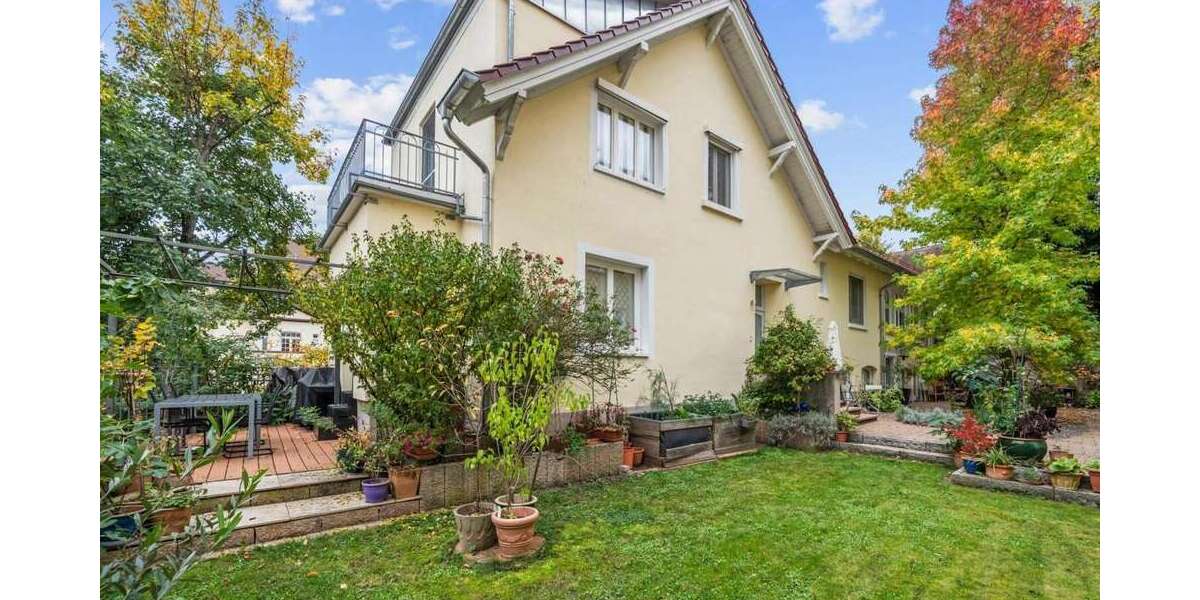 Einfamilienhaus Offenburg - 10 Zimmer, 352 m&sup2;, 890.000&euro; | Angebot:25547568