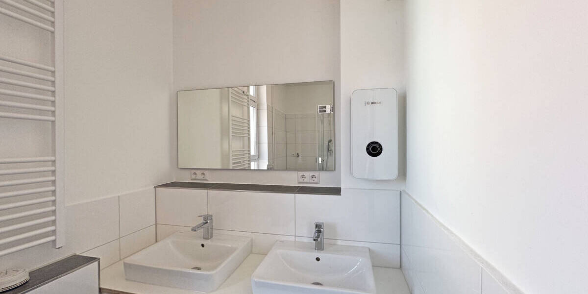 Gewerbeobjekt Reutlingen Innenstadt - 4 Zimmer, 121 m&sup2;, 1.090&euro; | Angebot:26659345