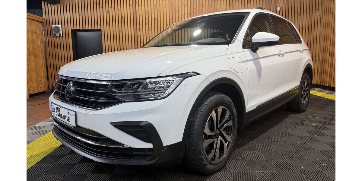 VW Tiguan 79.076 km 24.750 &euro; Leer 26789