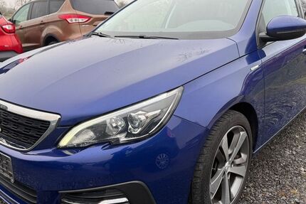 Peugeot 308 162.000 km 7.900 &euro; Wildau 15745