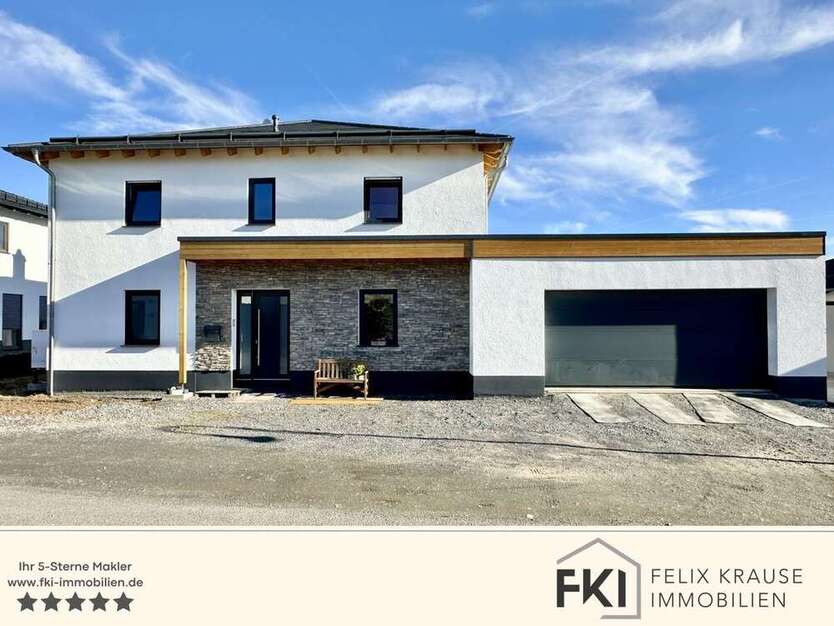 Haus zum Kaufen in Hof 587.000 € 194.68 m²