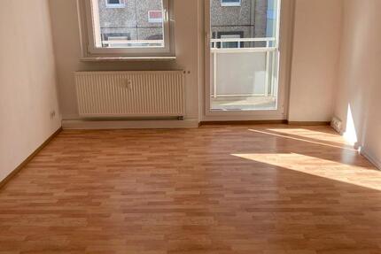 Wohnung Gera - 2 Zimmer, 67 m&sup2;, 405&euro; | Angebot:26379716