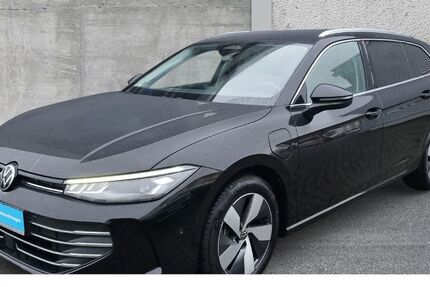 VW Passat Variant 26.804 km 35.620 &euro; Halle (Saale) 06110