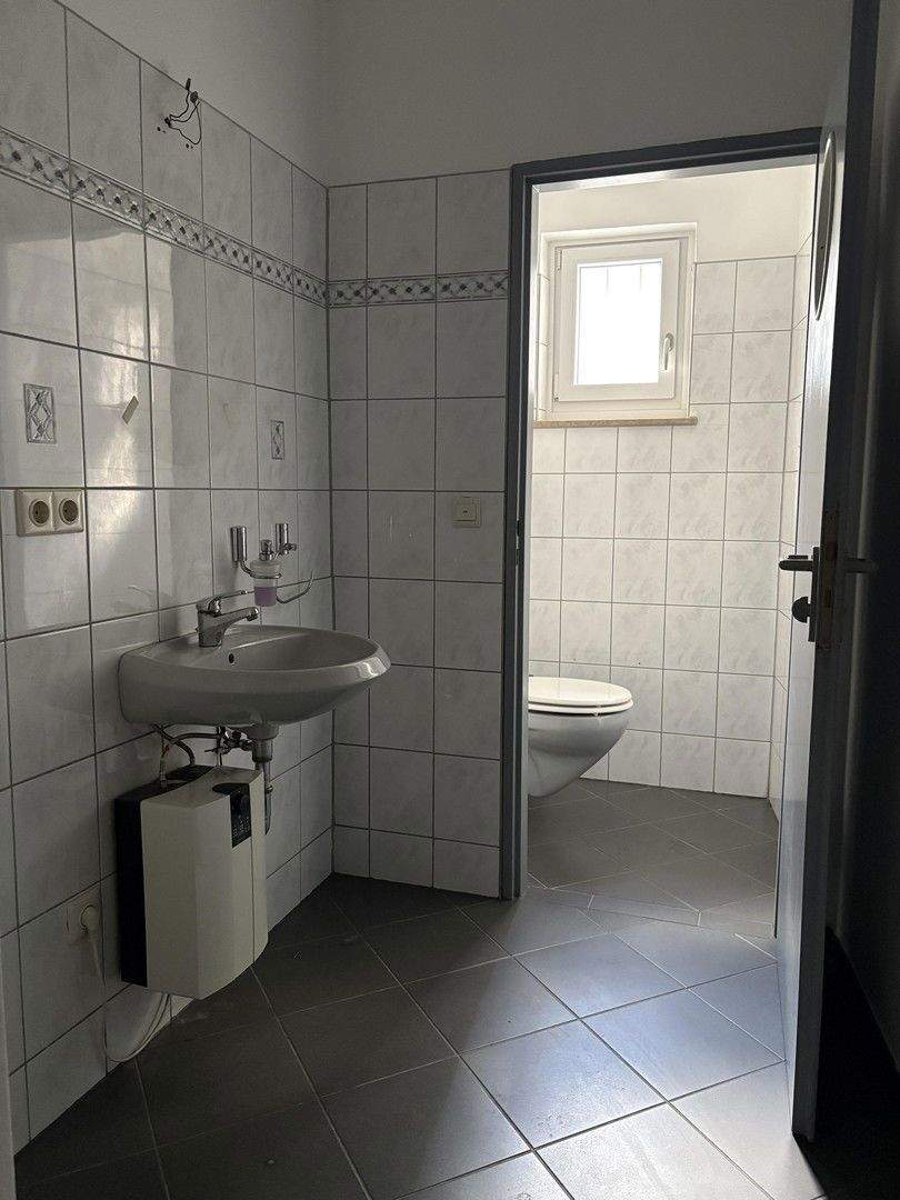 Provisionsfrei v. Eigentümer! Großzügiges Rückgebäude mit enormem Entwicklungspotenzial zimmer