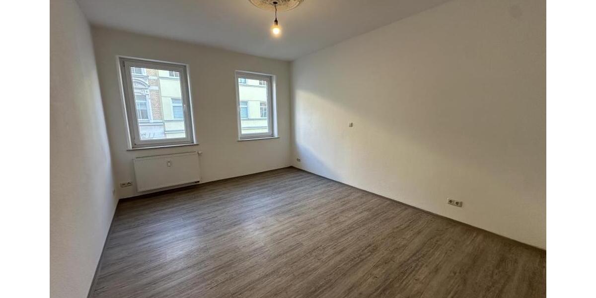 Familien willkommen! 4 R.-Wohnung mit West-Balkon, Wanne, Dusche und Hausgarten in Gera-Debschwitz! - Etagenwohnung Gera Debschwitz | Angebot:26876557