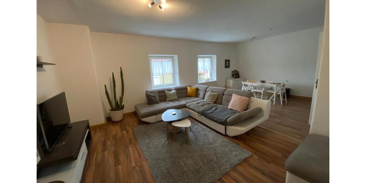 Etagenwohnung Simbach am Inn - 3 Zimmer, 100 m&sup2;, 1.000&euro; | Angebot:26368925