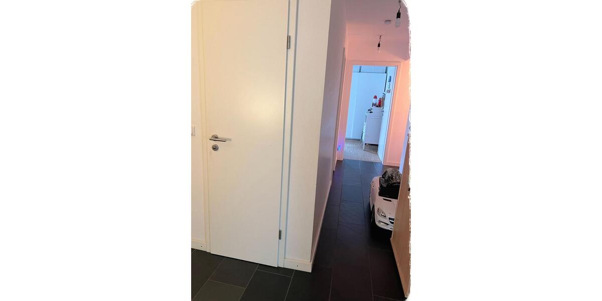 Etagenwohnung Bremerhaven - 4 Zimmer, 117 m&sup2;, 766&euro; | Angebot:25550063
