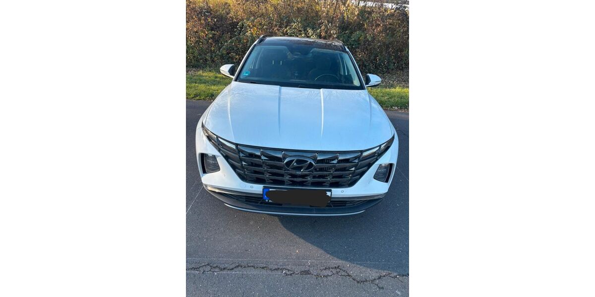 Hyundai TUCSON 56.000 km 24.250 € Neuwied 56567