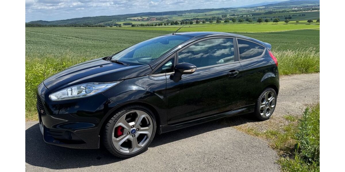 Ford Fiesta 98.000 km 11.999 &euro; Bockenem 31167