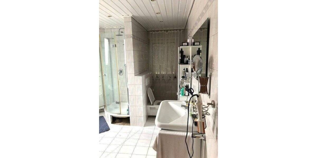 Etagenwohnung Höchberg - 5 Zimmer, 160 m&sup2;, 589.000&euro; | Angebot:25666584