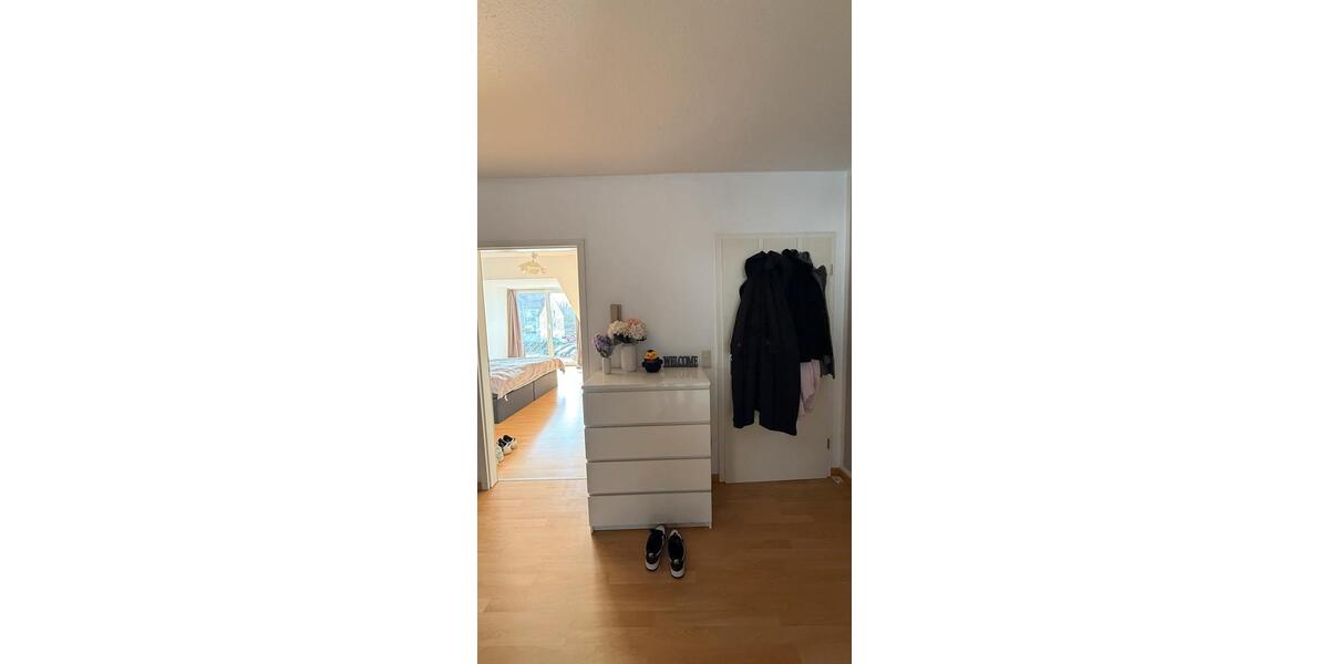 Dachgeschoßwohnung Wolfsburg - 2 Zimmer, 60 m&sup2;, 555&euro; | Angebot:25395003
