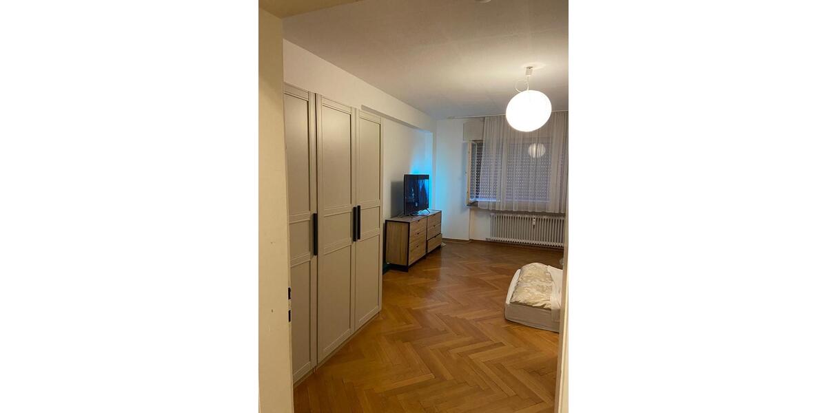 Etagenwohnung Heilbronn Kernstadt - 5 Zimmer, 160 m&sup2;, 490&euro; | Angebot:25965675
