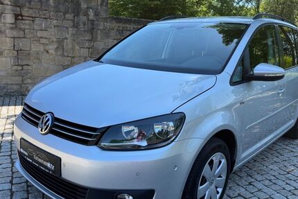 VW Touran 200.000 km 5.599 &euro; Estenfeld 97230