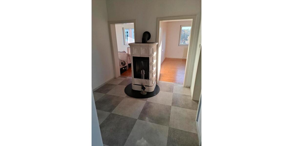 Etagenwohnung Frensdorf - 3 Zimmer, 100 m&sup2;, 920&euro; | Angebot:26368929