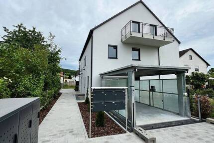 2-Zimmer-Wohnung im DG mit Balkon - KfW-Förderung i. H. v. € 26.500,-- 2 zimmer