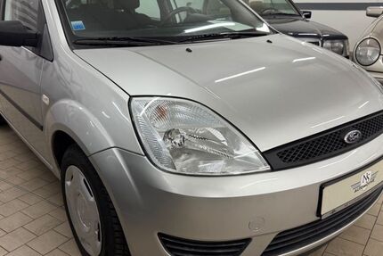Ford Fiesta 173.000 km 1.990 &euro; Schmelz 66839