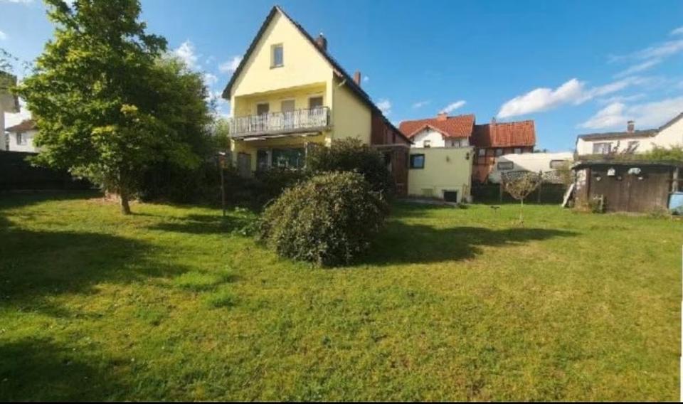 Einfamilienhaus Hameln Kernstadt - 12 Zimmer, 267 m&sup2;, 330.000&euro; | Angebot:27025385