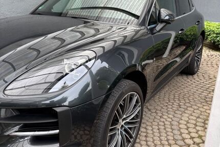 Porsche Macan 106.000 km 4.350 &euro; Solingen 42653