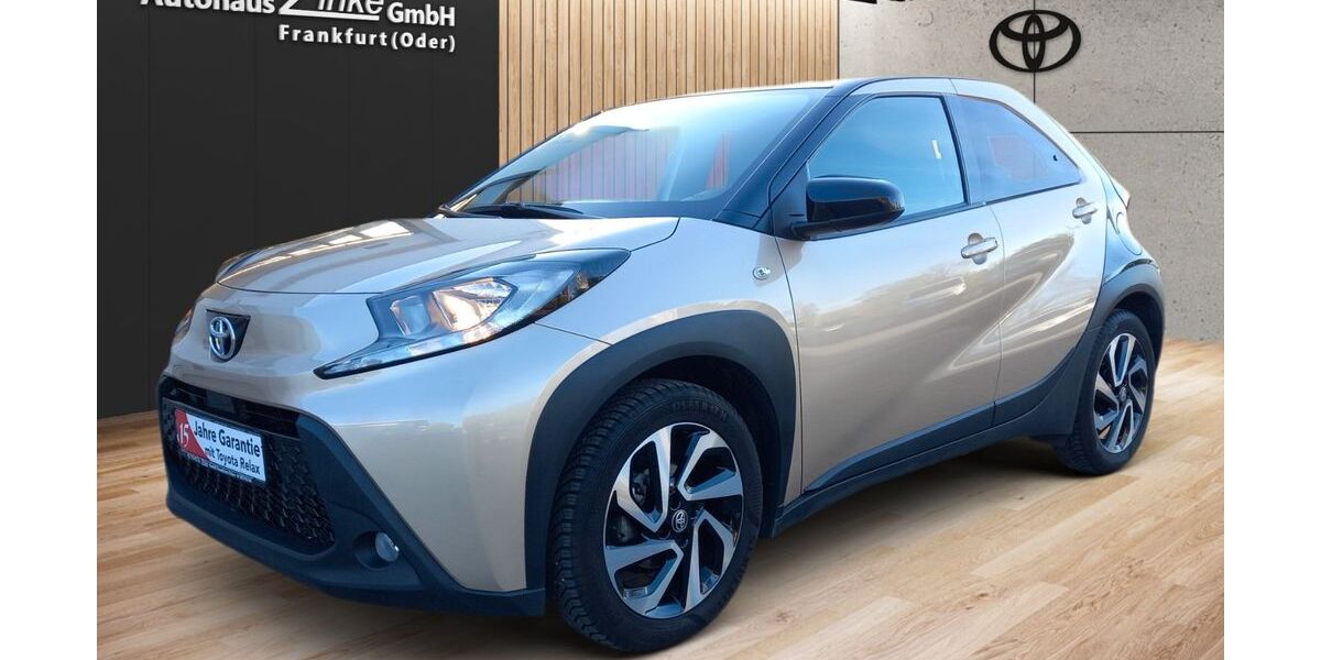 Toyota Aygo (X) 19.755 km 13.490 &euro; Frankfurt(Oder) 15236