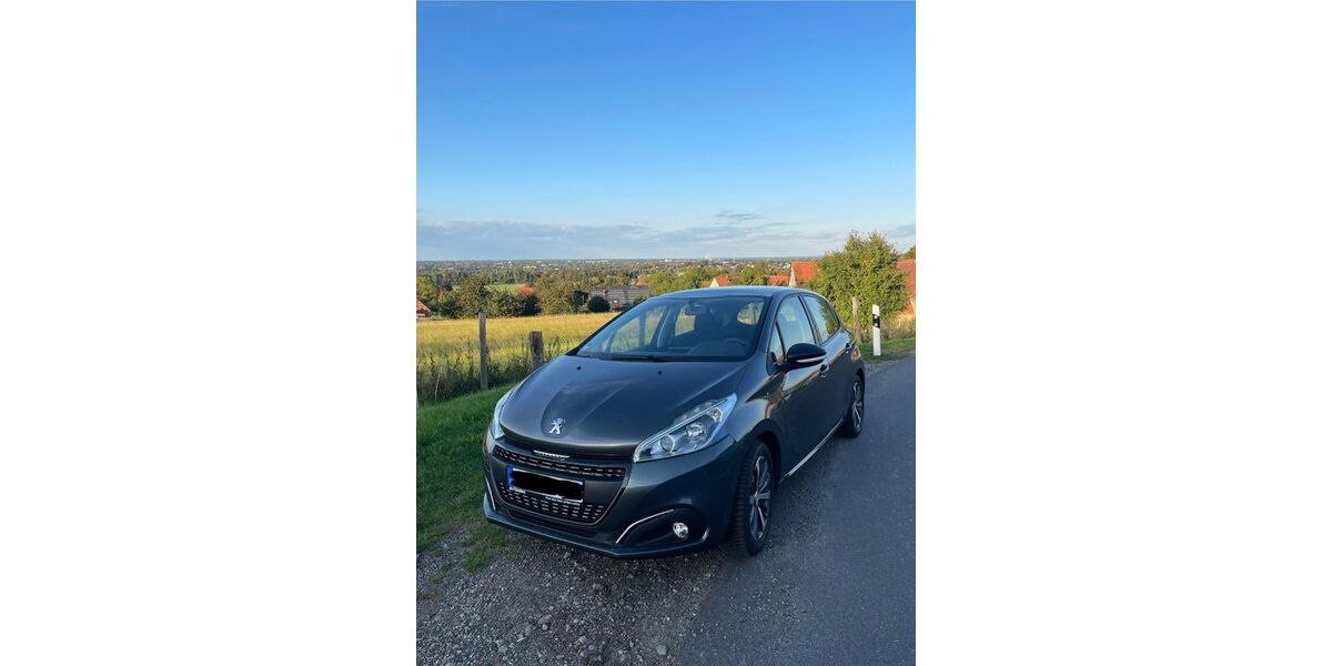 Peugeot 208 73.000 km 7.690 &euro; Minden 32425