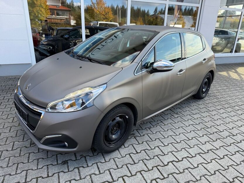 Peugeot 208 147.000 km 3.999 € Valley (bei München) 83626