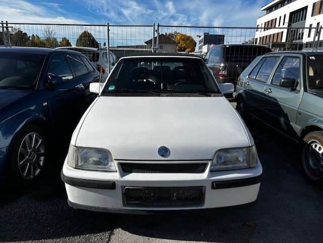 Opel Kadett 136.244 km 2.300 &euro; Rosenheim 83026