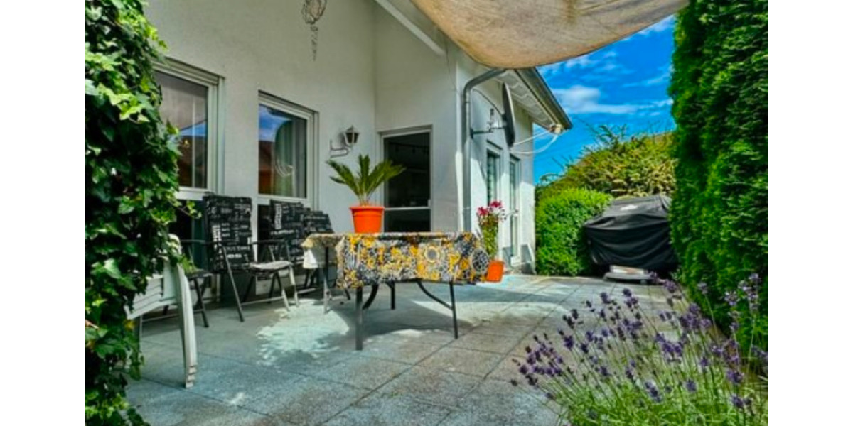 Einfamilienhaus Bad Dürrheim - 5 Zimmer, 210 m&sup2;, 1.800&euro; | Angebot:25403158