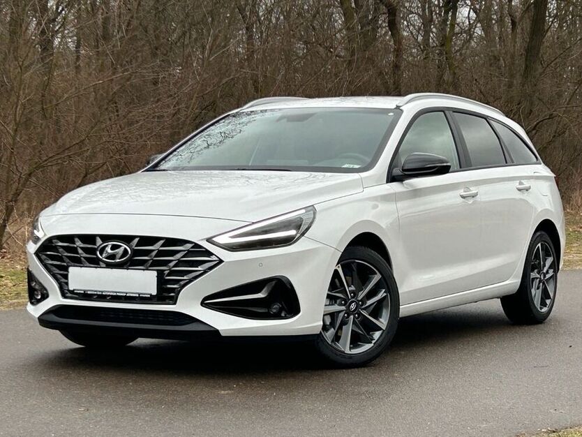 i30